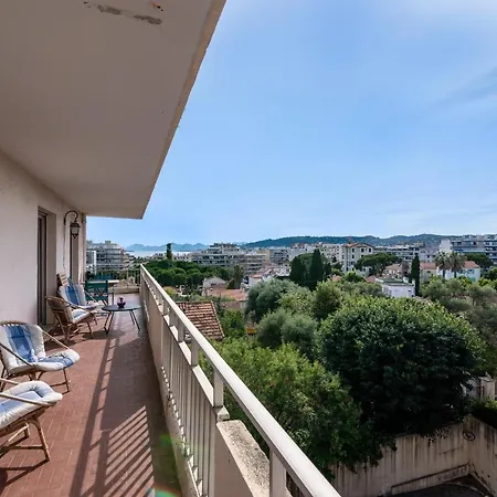 Апартаменты Grand T3 Juan Les Pins, 2 Balcons, Proche Plage Антиб