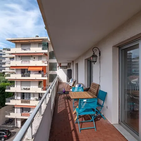 Апартаменты Grand T3 Juan Les Pins, 2 Balcons, Proche Plage Антиб