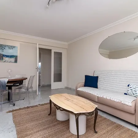 Grand T3 Juan Les Pins, 2 Balcons, Proche Plage Апартаменты Антиб