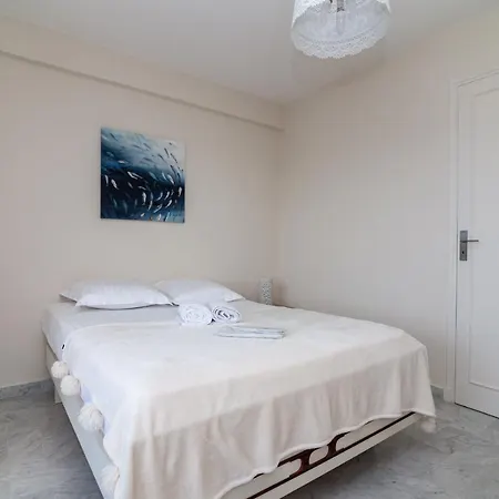 Apartment Grand T3 Juan Les Pins, 2 Balcons, Proche Plage Antibes